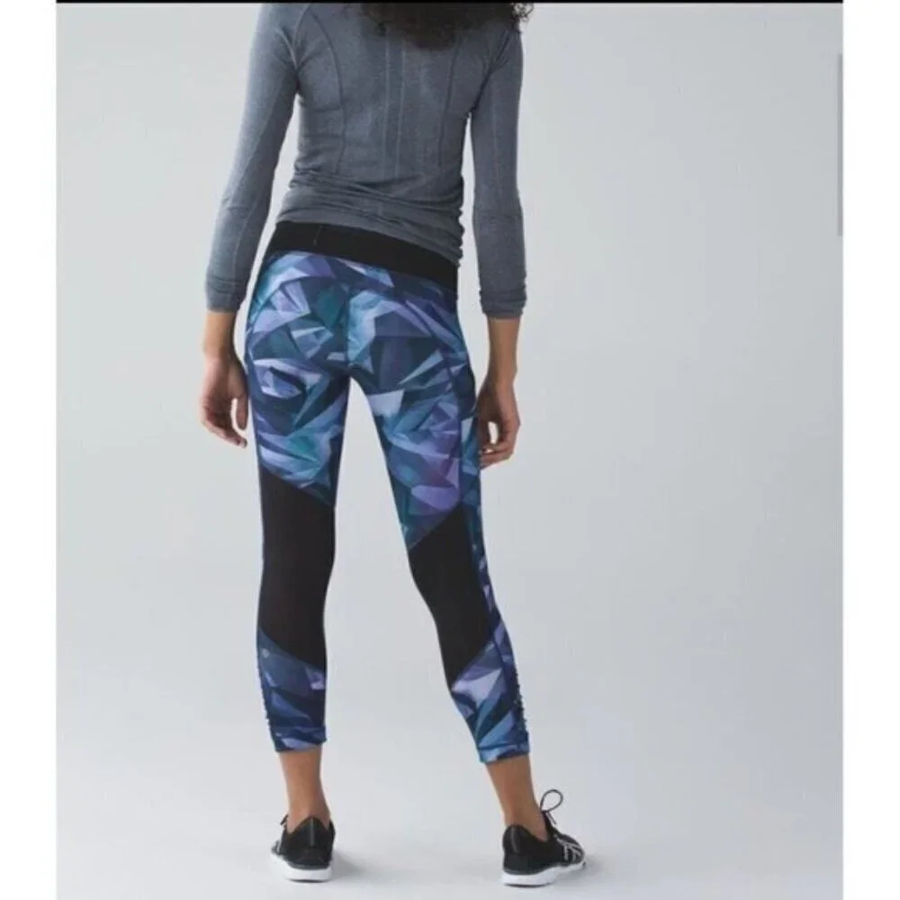 Lululemon Speed Crop Leggings size 4 Blue Black activewear 22